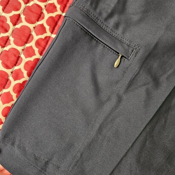 Izod Golf 40/9.5 Navy Blue Golf Swing Flex Cargo Shorts Straight Fit Waist Grip - Picture 5 of 9